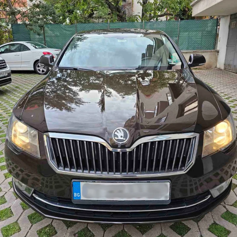 Skoda Superb, снимка 2 - Автомобили и джипове - 47571016