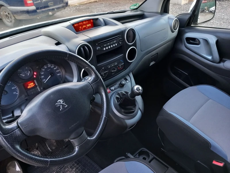 Peugeot Partner 1.6HDI feislift taip, снимка 14 - Автомобили и джипове - 48633992