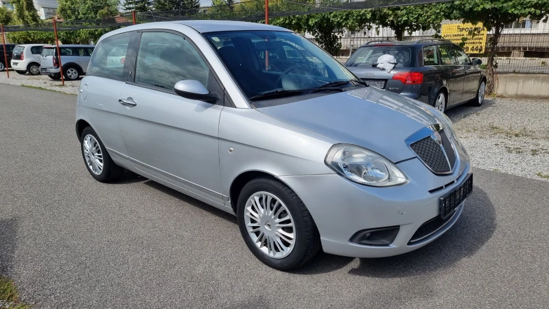 Lancia Ypsilon 1.2i Euro4, снимка 3 - Автомобили и джипове - 51677197