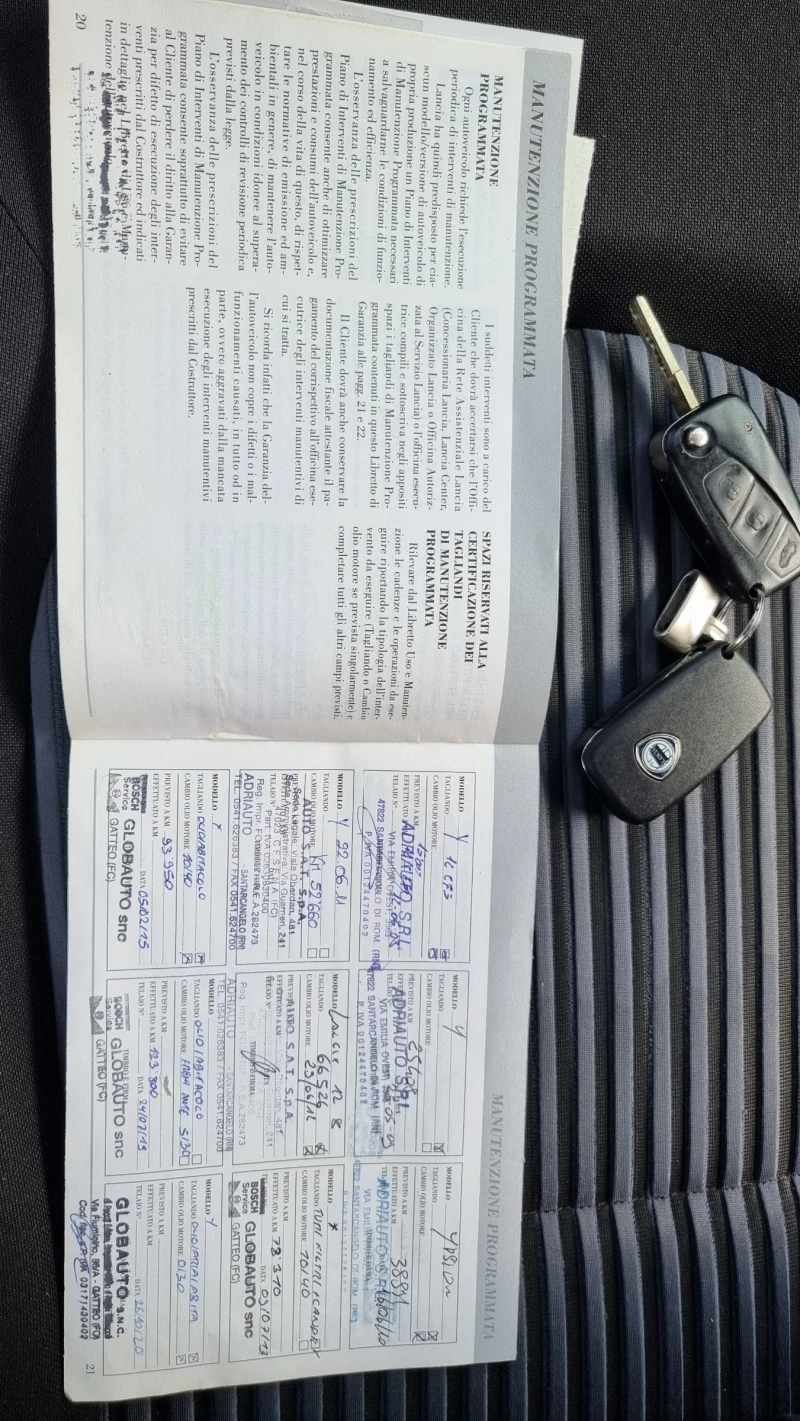 Lancia Ypsilon 1.2i Euro4, снимка 13 - Автомобили и джипове - 51677197