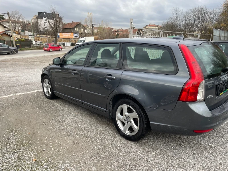 Volvo V50 FACELIFT , 6 скорости, ПАРКТРОНИК, снимка 3 - Автомобили и джипове - 52539460