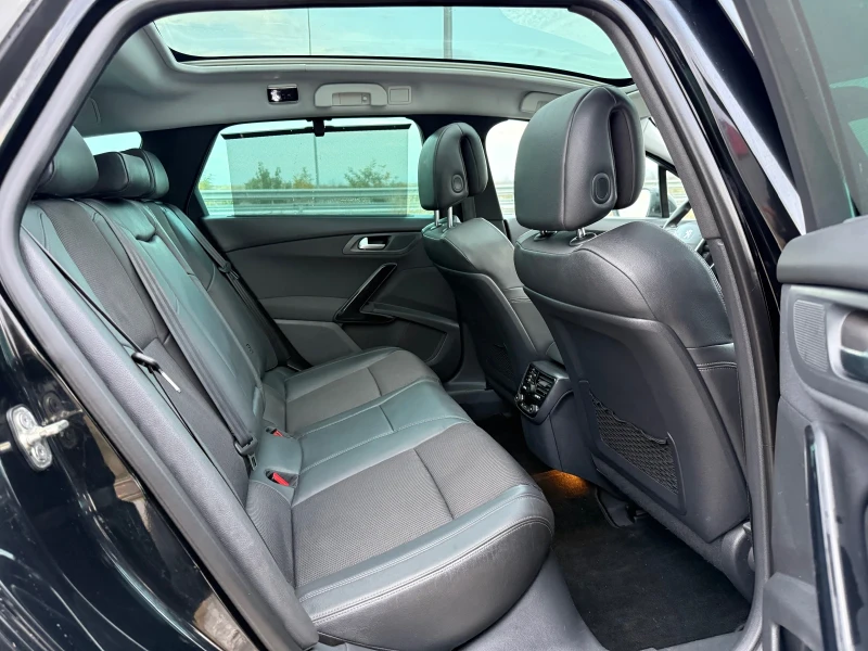 Peugeot 508 SW 2.0HDI / LED / NAVI / KOJA / PANORAMA / HEAD UP, снимка 12 - Автомобили и джипове - 52539686