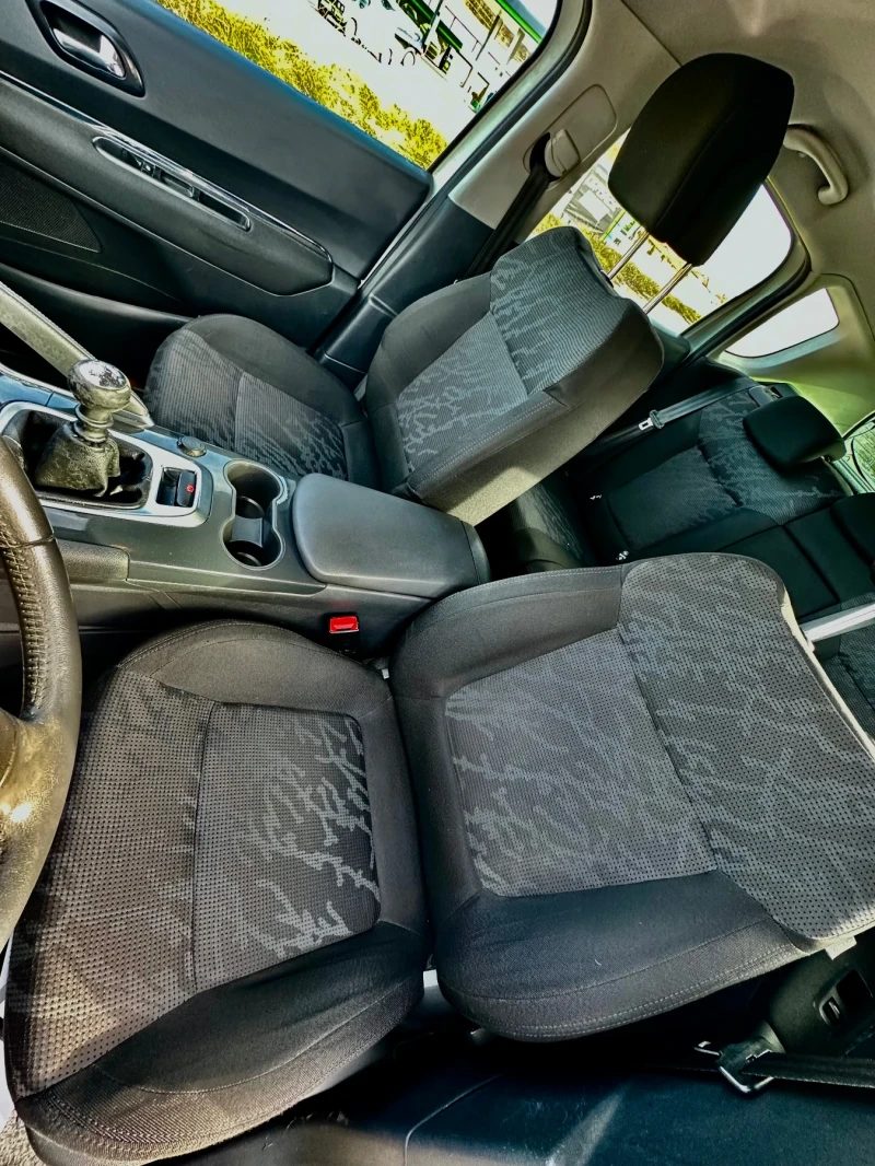 Peugeot 3008 1.6 HDI 2011г ТОП СЪСТОЯНИЕ 198 хил км!!!!, снимка 9 - Автомобили и джипове - 53108767