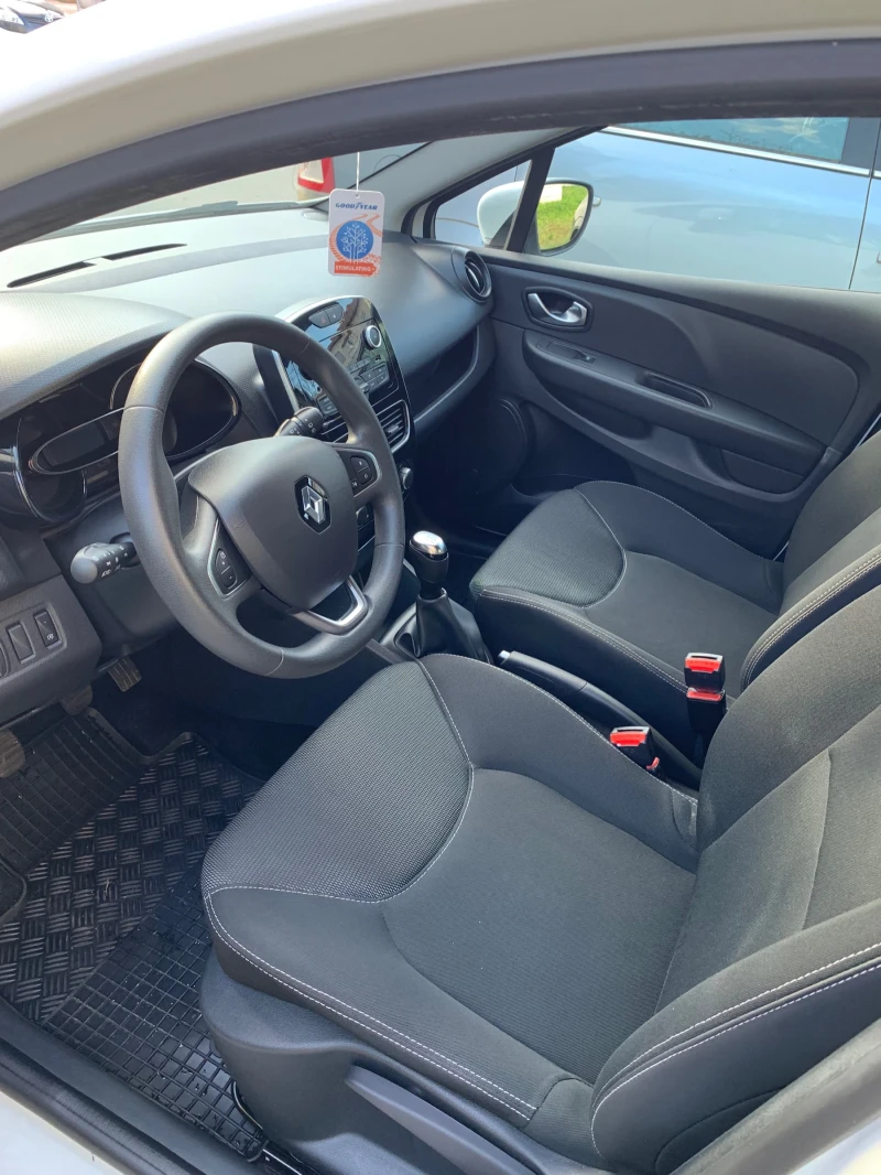 Renault Clio, снимка 15 - Автомобили и джипове - 53113683