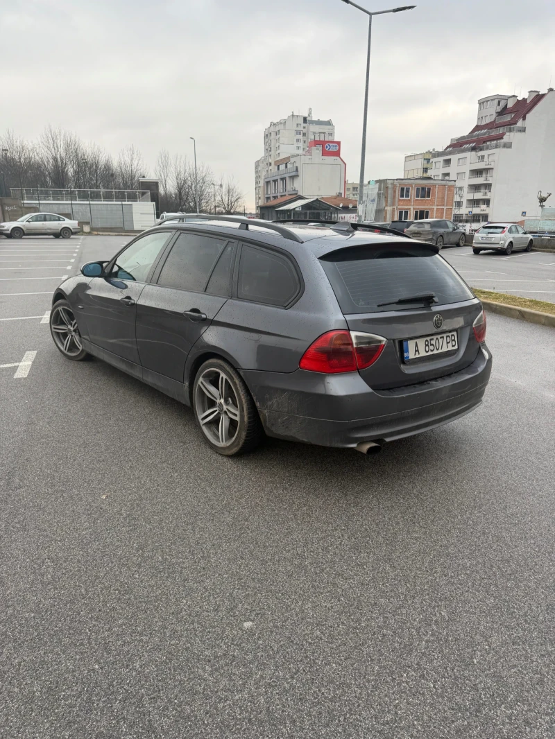 BMW 320 D  163 РЕВИЗИРАН МОТОР НОВИ ГУМИ НАВИ АВТОМАТ, снимка 5 - Автомобили и джипове - 53295880