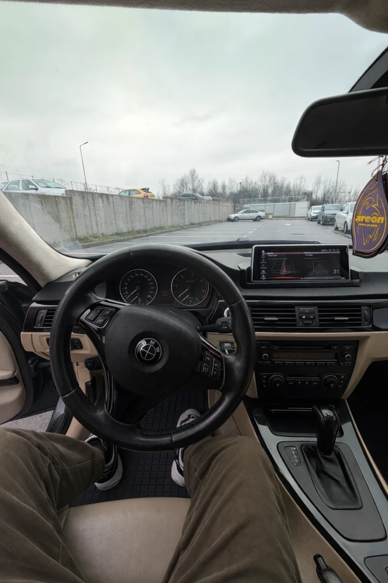 BMW 320 D  163 РЕВИЗИРАН МОТОР НОВИ ГУМИ НАВИ АВТОМАТ, снимка 11 - Автомобили и джипове - 53295880