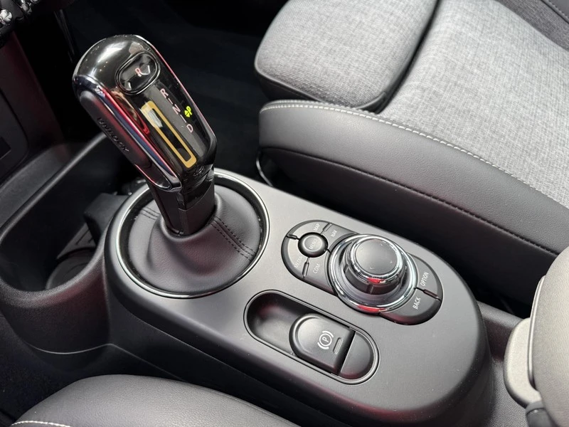 Mini Cooper s SE, снимка 16 - Автомобили и джипове - 53341003