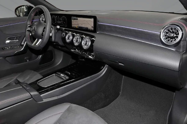 Mercedes-Benz CLA 200 = AMG Line = Advanced Plus Гаранция, снимка 6 - Автомобили и джипове - 53600275