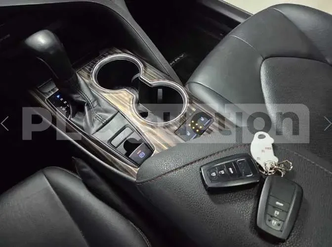 Toyota Camry, снимка 9 - Автомобили и джипове - 54146787