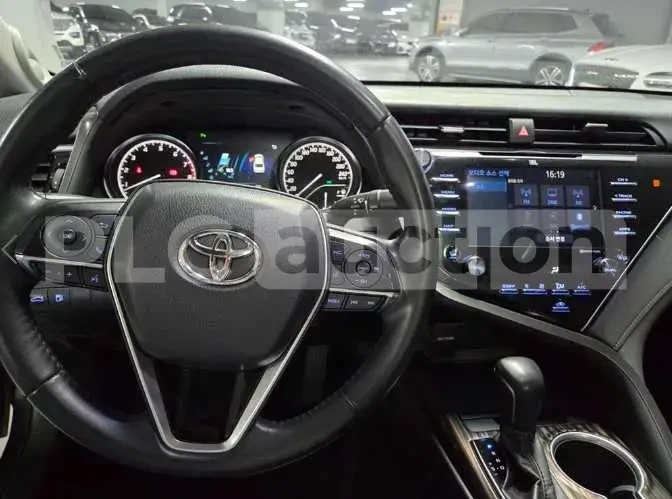 Toyota Camry, снимка 10 - Автомобили и джипове - 54146787