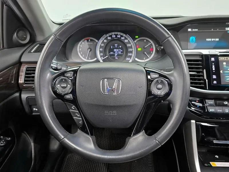 Honda Accord 2.4, снимка 13 - Автомобили и джипове - 55558140