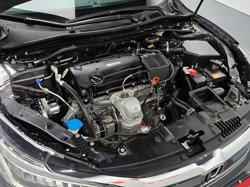 Honda Accord 2.4, снимка 6 - Автомобили и джипове - 55558140