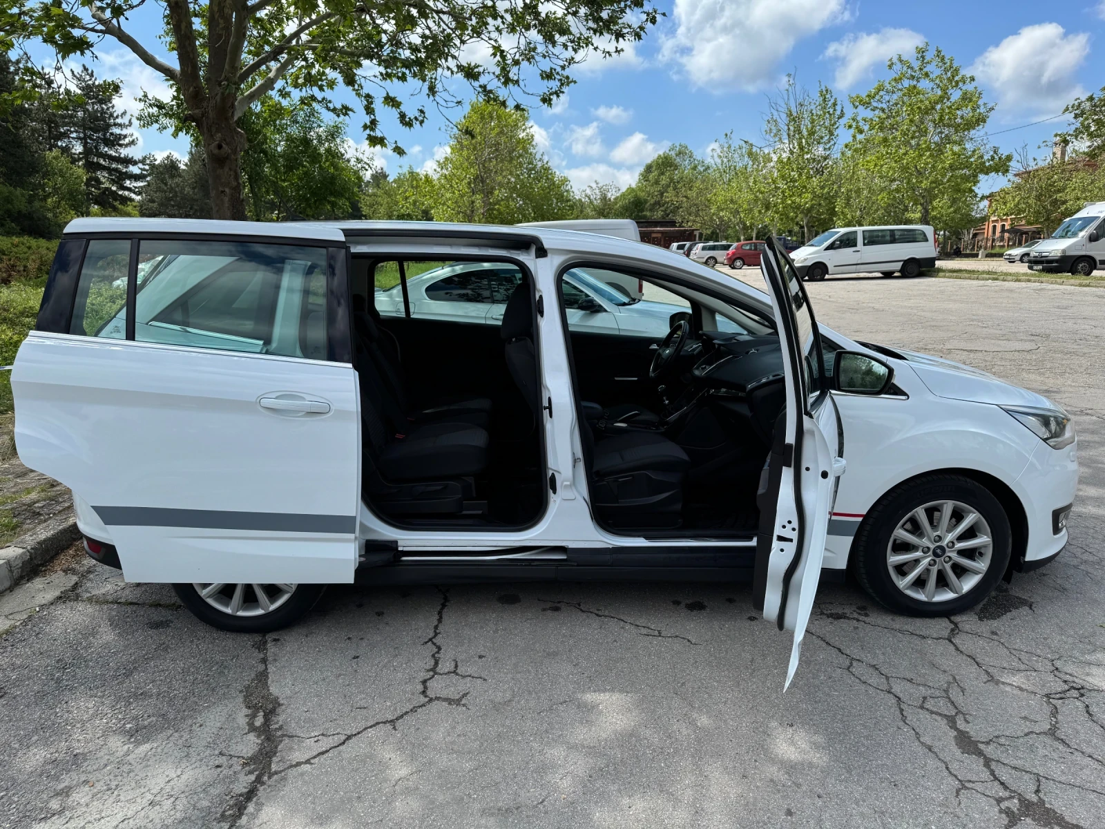 Ford Grand C-Max 1.5 DURATORQ TDCI - изображение 7