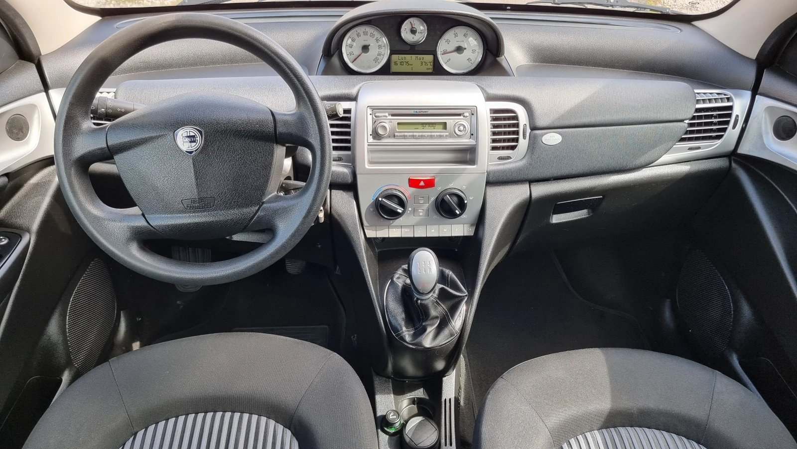 Lancia Ypsilon 1.2i Euro4 - изображение 10