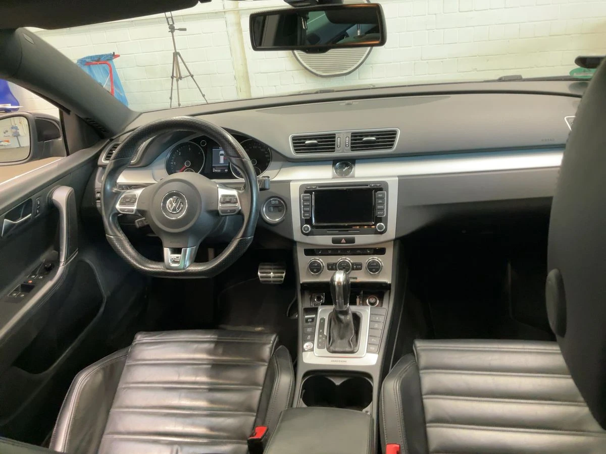 VW Passat 2.0TDI 170кс.* 4x4* 3xR-Line* Дистроник* Keyless - изображение 6