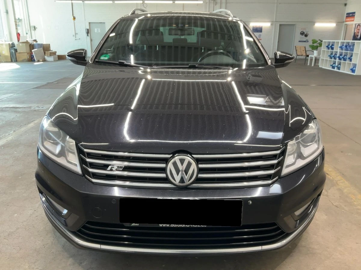 VW Passat 2.0TDI 170кс.* 4x4* 3xR-Line* Дистроник* Keyless - изображение 2