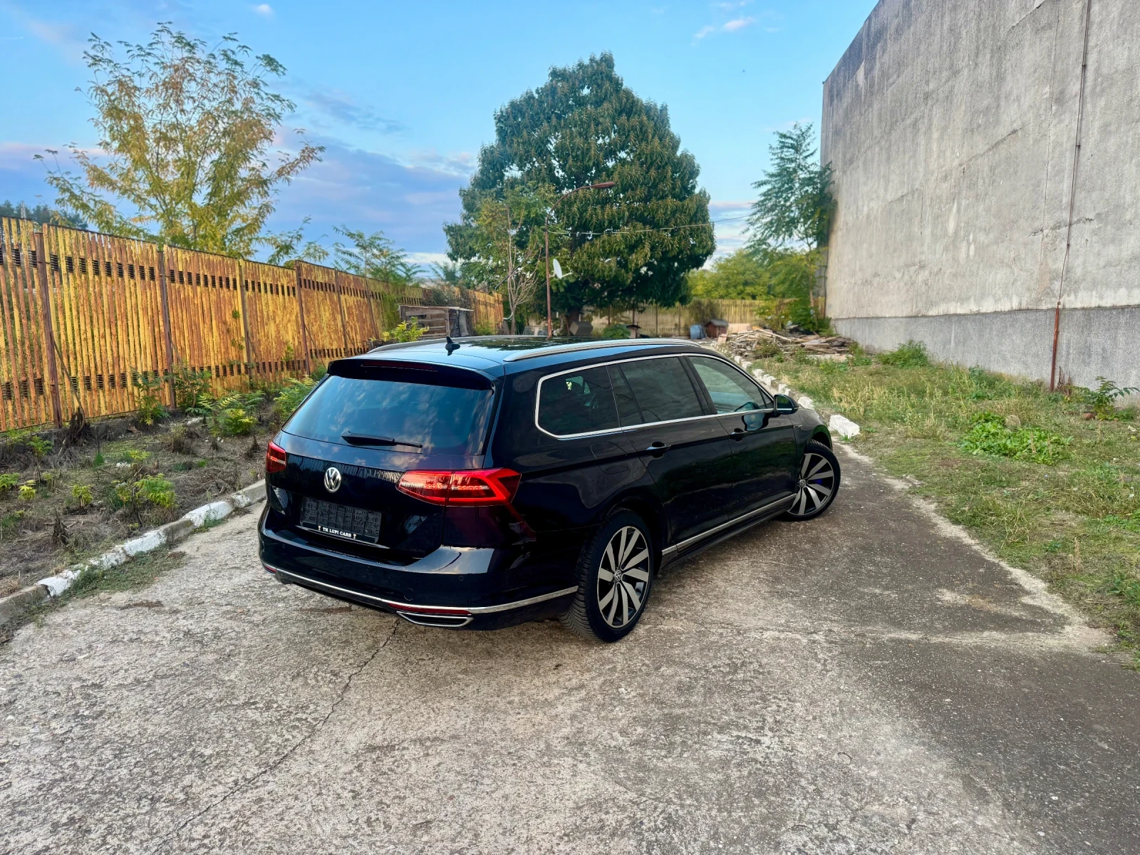 VW Passat 2.0TDI 3xRline VIRTUAL ACC PANORAMA - изображение 3