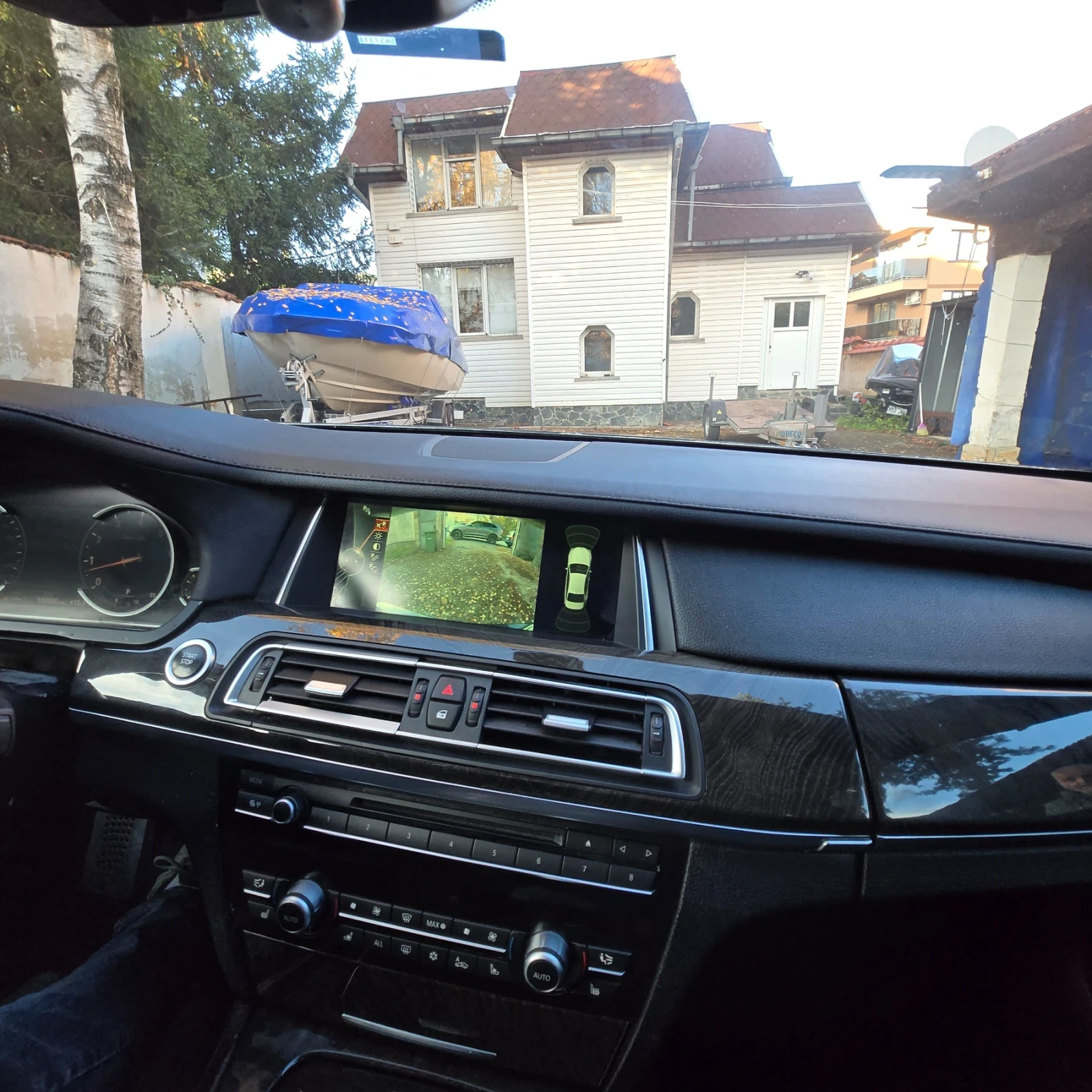 BMW 740 Li-X-drive НОВ-ВНОС-РЕАЛНИ КМ. БАРТЕР сребро/злато, снимка 11 - Автомобили и джипове - 53089390