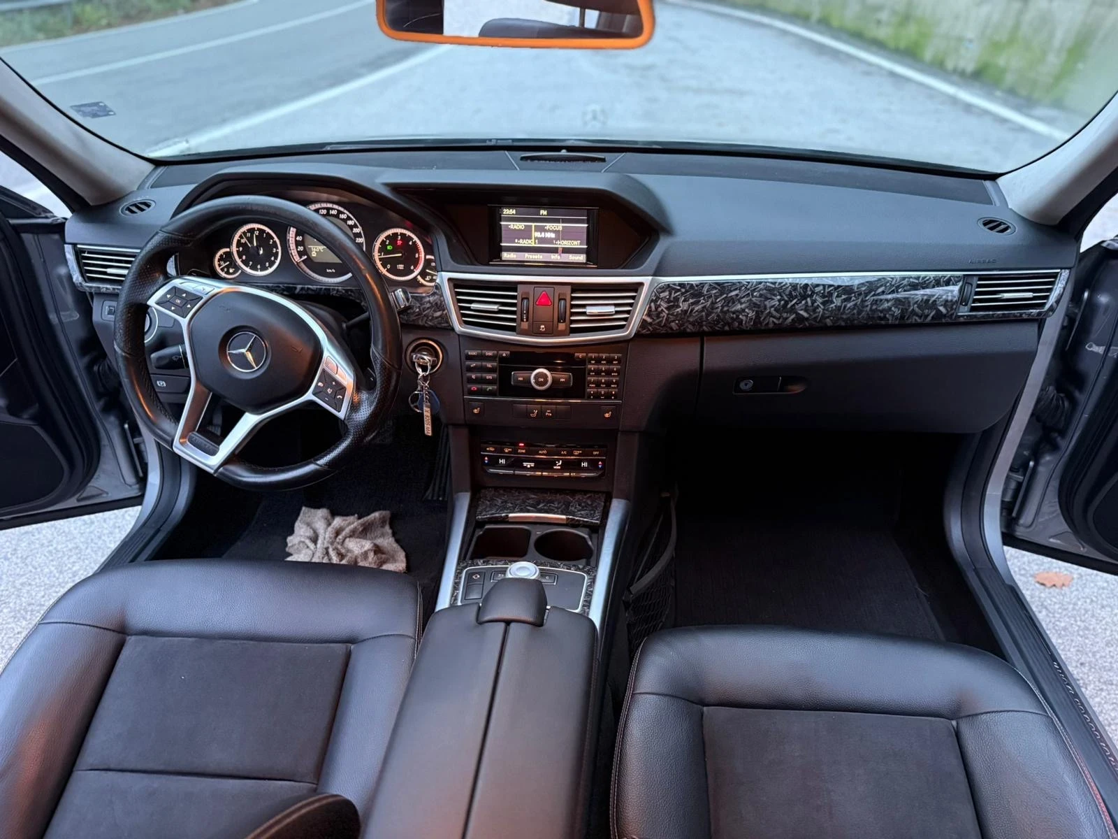 Mercedes-Benz E 350 Mercedes-Benz E 350 CDI   2010   AMG пакет  - изображение 9