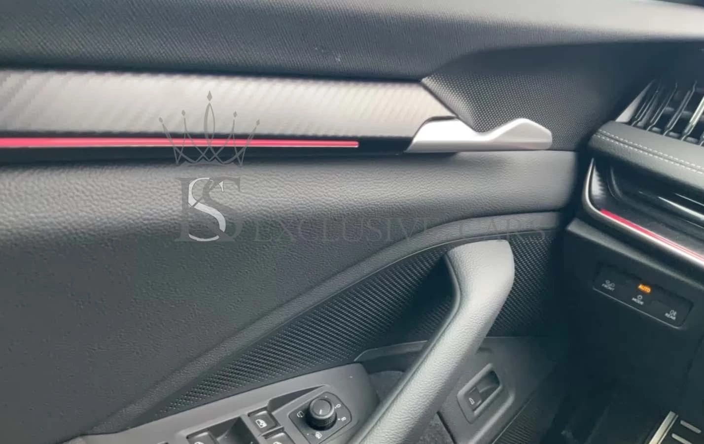Skoda Superb 2.0 TDI* 4X4* SPORTLINE* HUD* CARBON* OБДУХВАНЕ*  - изображение 5