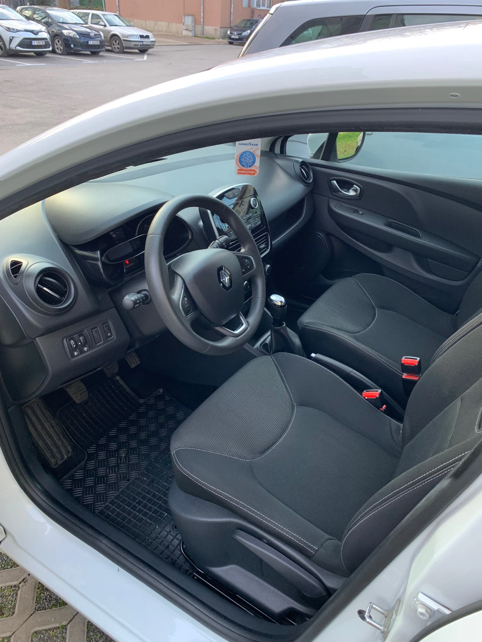 Renault Clio  - изображение 9