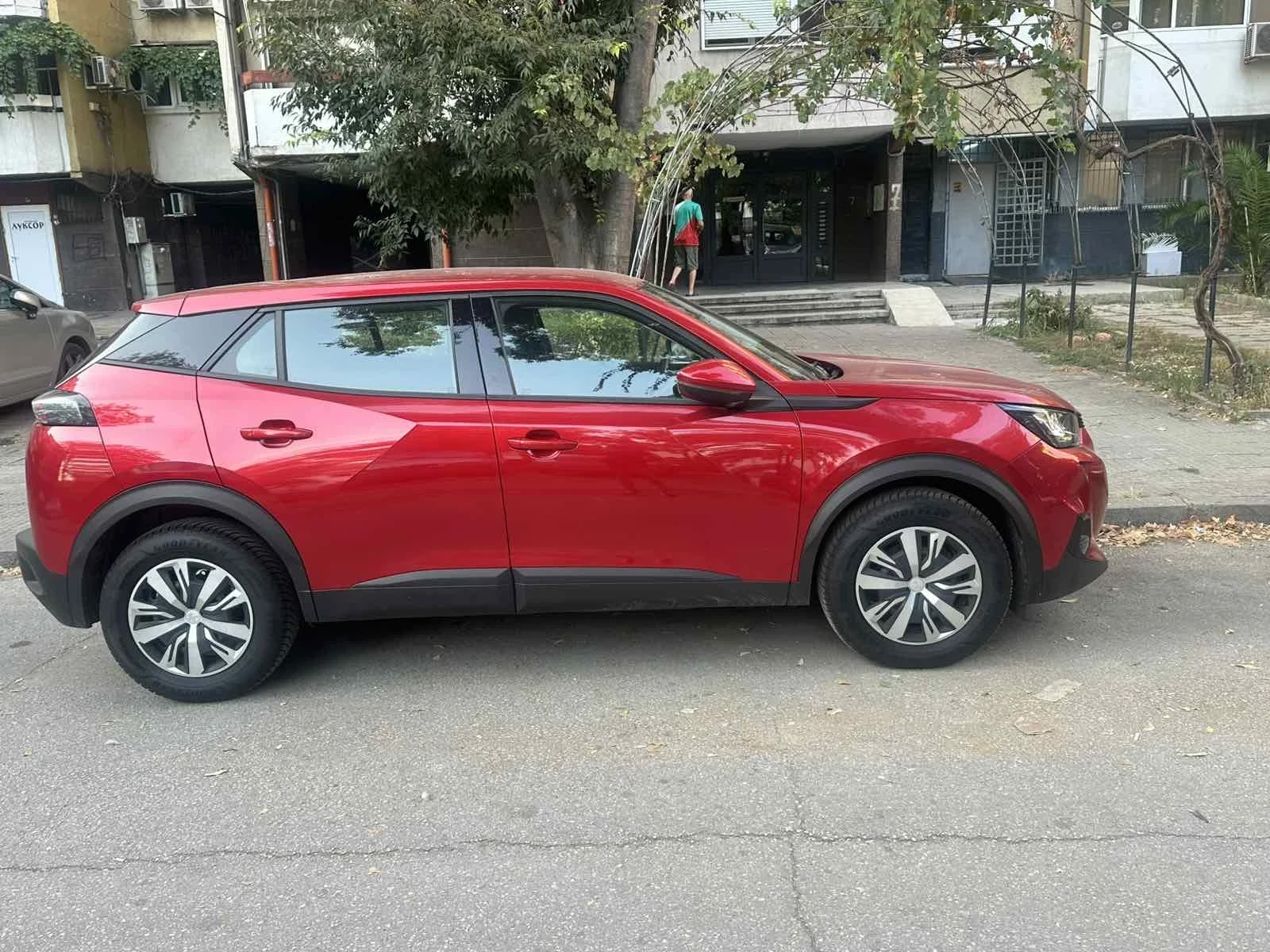 Peugeot 2008 1.2 Allure - изображение 3