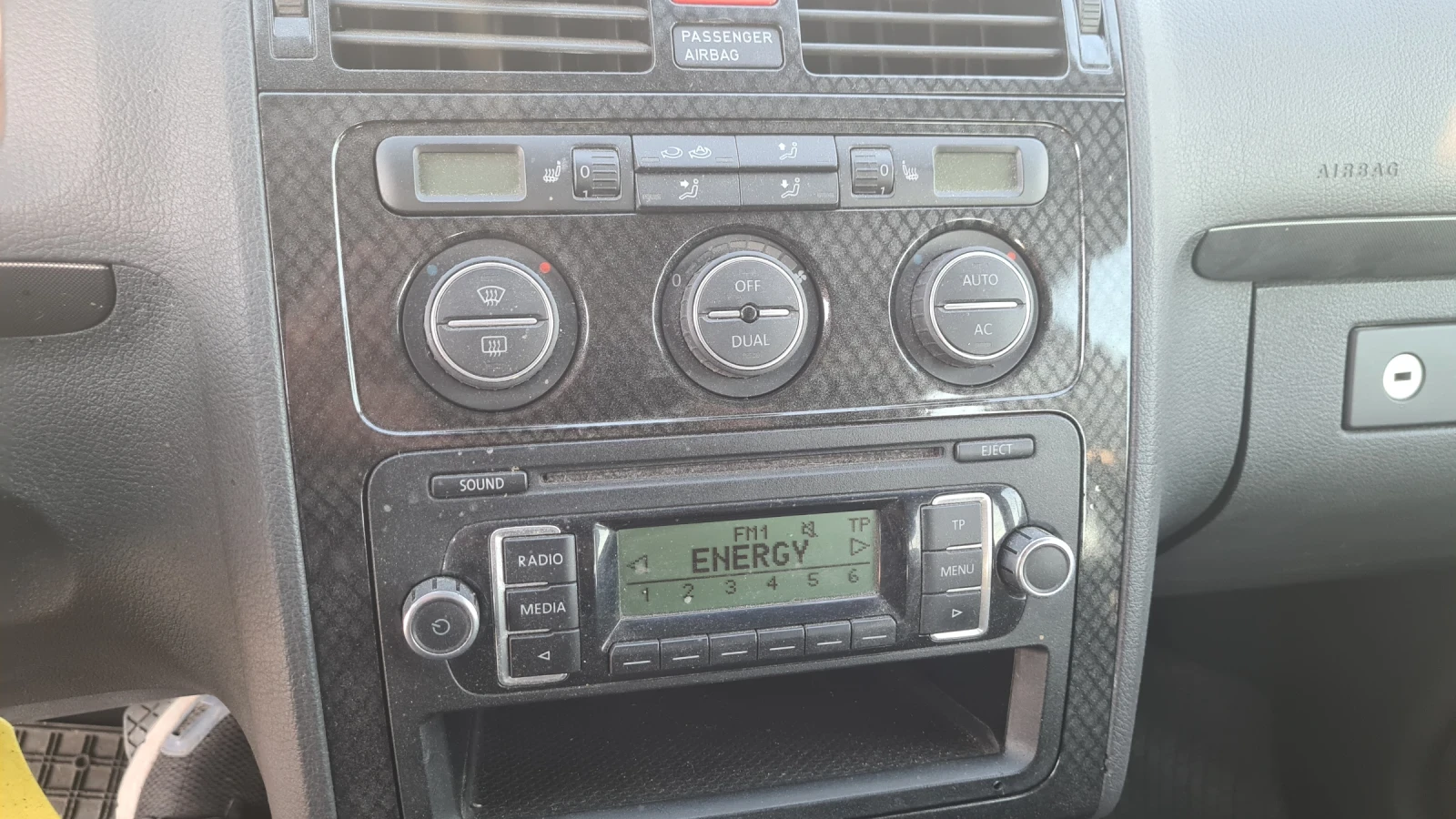 VW Touran 1.9tdi evro 4, снимка 11 - Автомобили и джипове - 53816048