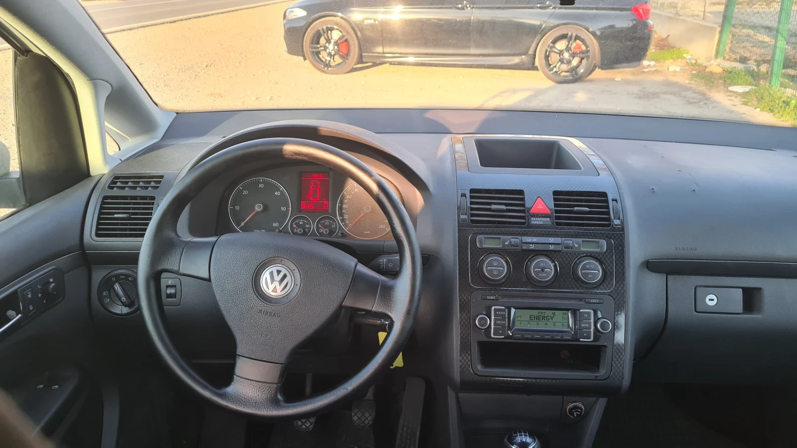 VW Touran 1.9tdi evro 4, снимка 7 - Автомобили и джипове - 53816048