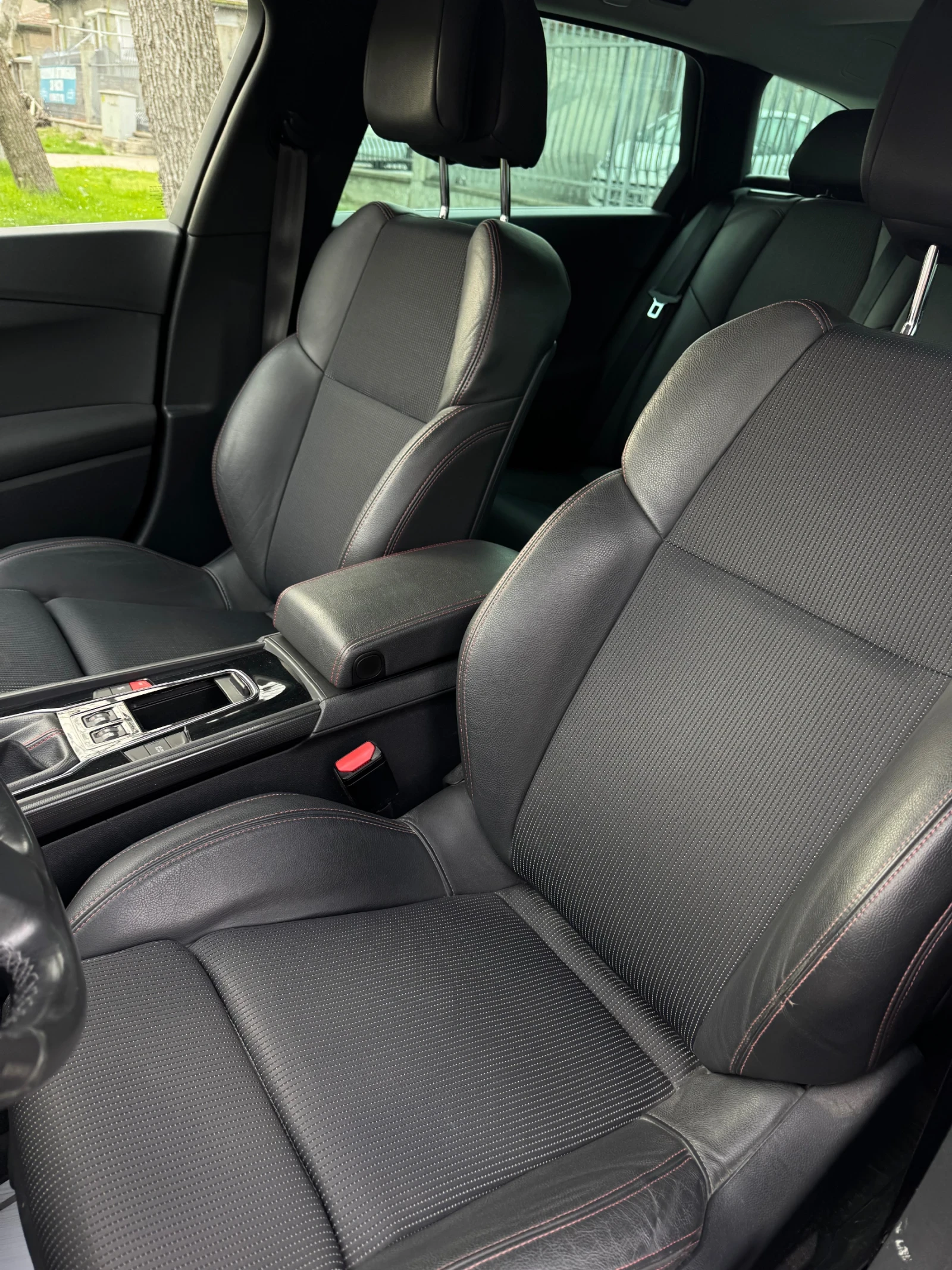 Peugeot 5008 2.0 DIESEL AUSTRIA, снимка 10 - Автомобили и джипове - 53962733