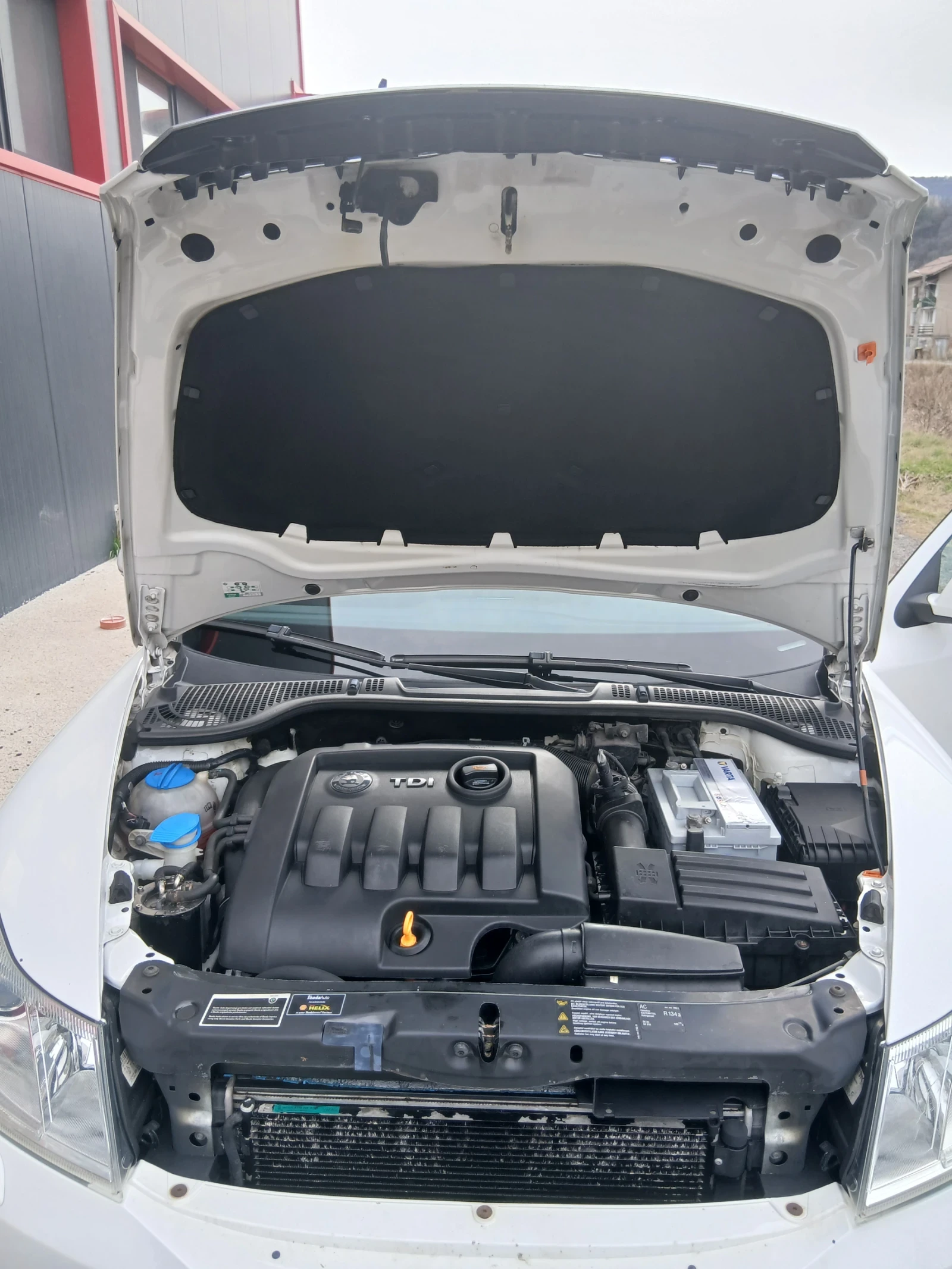 Skoda Octavia 1.9, снимка 11 - Автомобили и джипове - 54342240