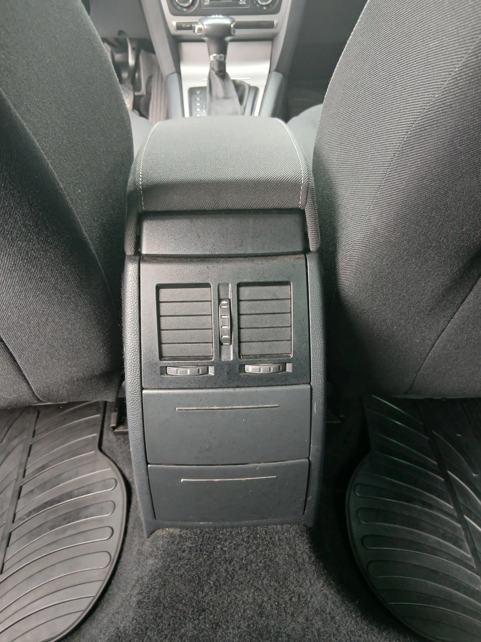 Skoda Octavia 1.9, снимка 9 - Автомобили и джипове - 54342240