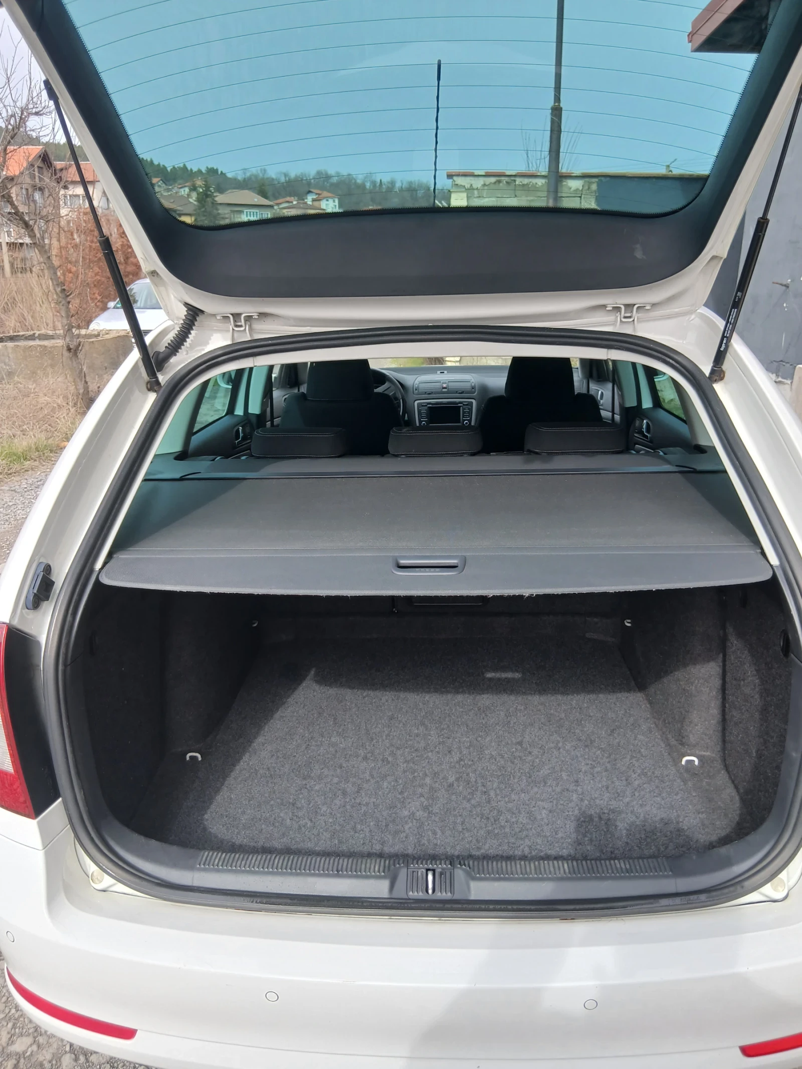 Skoda Octavia 1.9, снимка 6 - Автомобили и джипове - 54342240