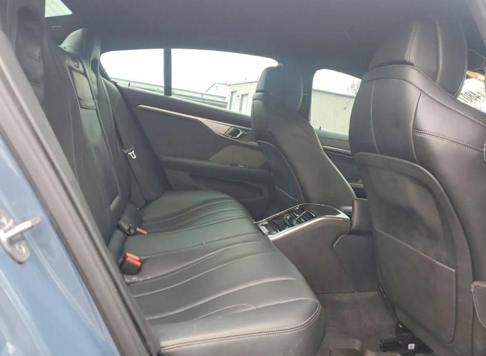 BMW 850 АВТОКРЕДИТ* ЦЕНА БЕЗ АНАЛОГ* , снимка 10 - Автомобили и джипове - 54439602