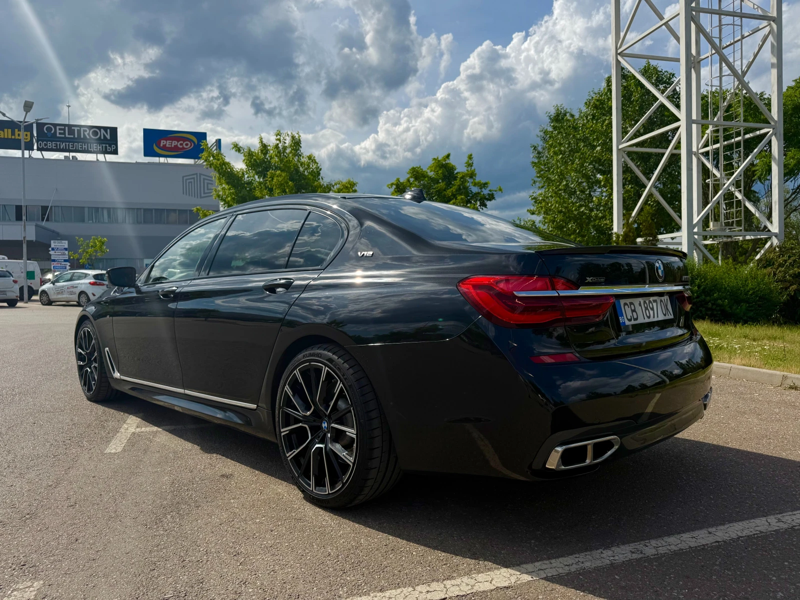 BMW 750 IL 6МЕСЕЦА ГАРАНЦИЯ ИЛИ 5000КМ!Individual W12 Pack, снимка 3 - Автомобили и джипове - 54864509
