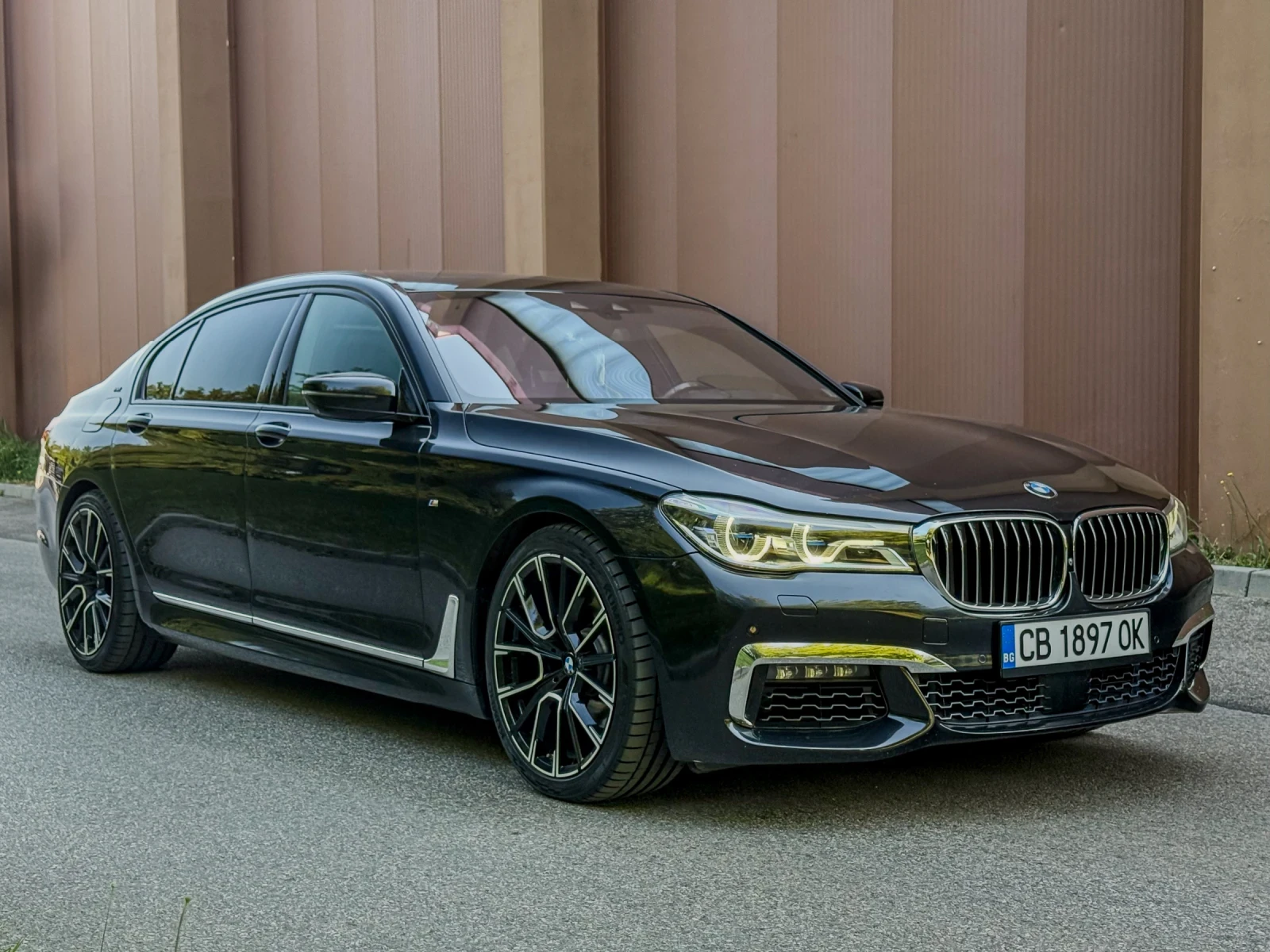 BMW 750 IL 6МЕСЕЦА ГАРАНЦИЯ ИЛИ 5000КМ!Individual W12 Pack, снимка 6 - Автомобили и джипове - 54864509