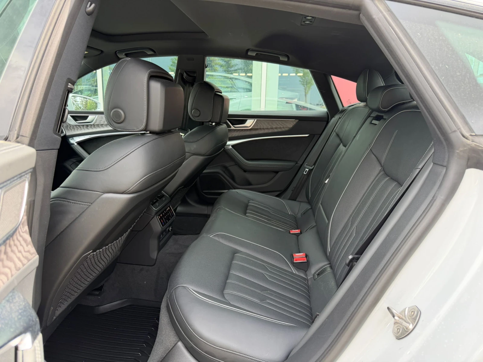 Audi A7 SPORTBACK / TECHNIK / CARFAX, снимка 14 - Автомобили и джипове - 54990299
