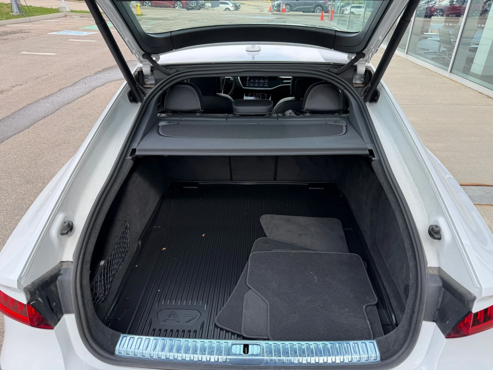 Audi A7 SPORTBACK / TECHNIK / CARFAX, снимка 16 - Автомобили и джипове - 54990299