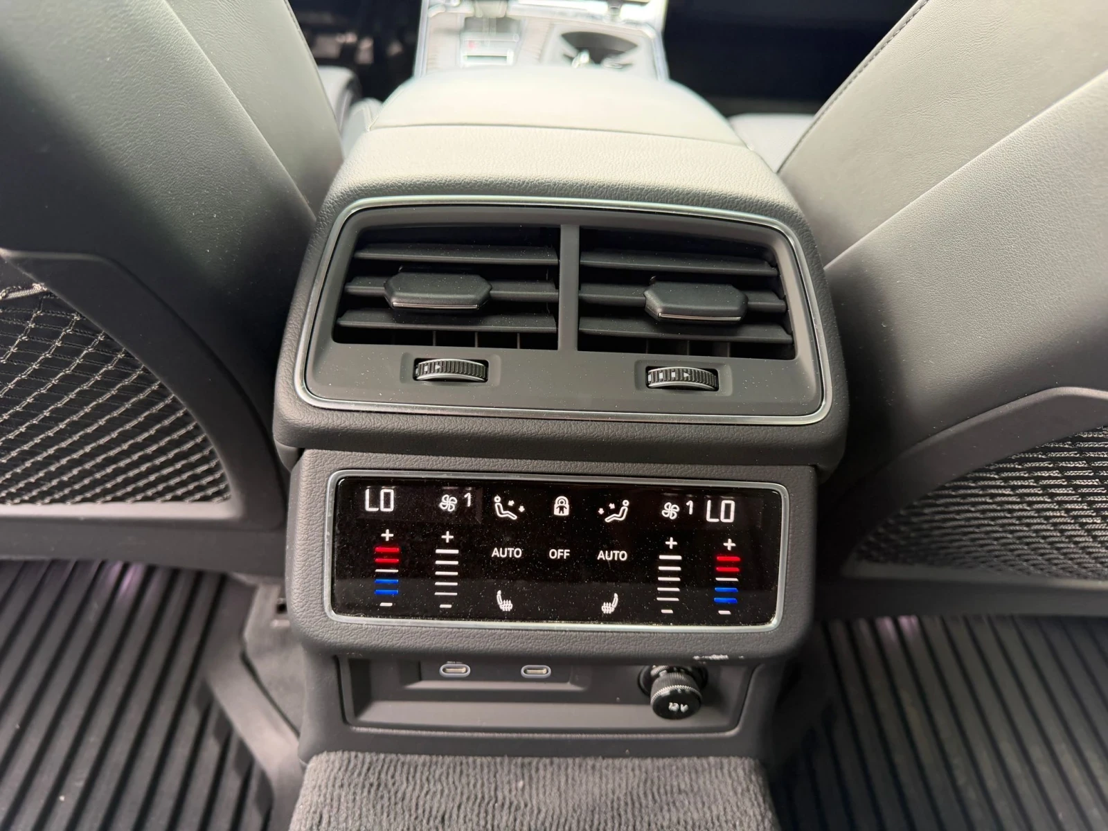 Audi A7 SPORTBACK / TECHNIK / CARFAX, снимка 15 - Автомобили и джипове - 54990299