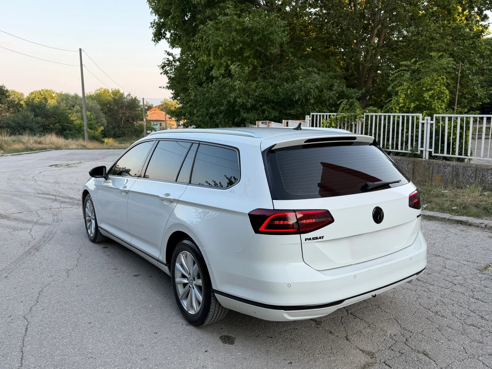 VW Passat 2.0TDI , снимка 4 - Автомобили и джипове - 55215840