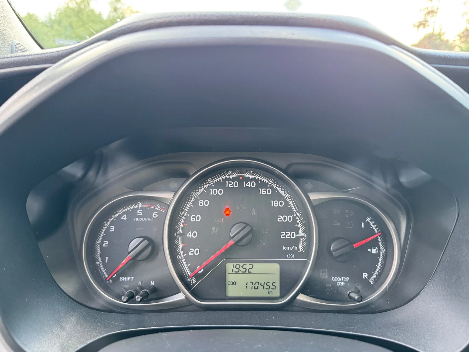 Toyota Yaris  1.4 D-4D, снимка 7 - Автомобили и джипове - 55285532