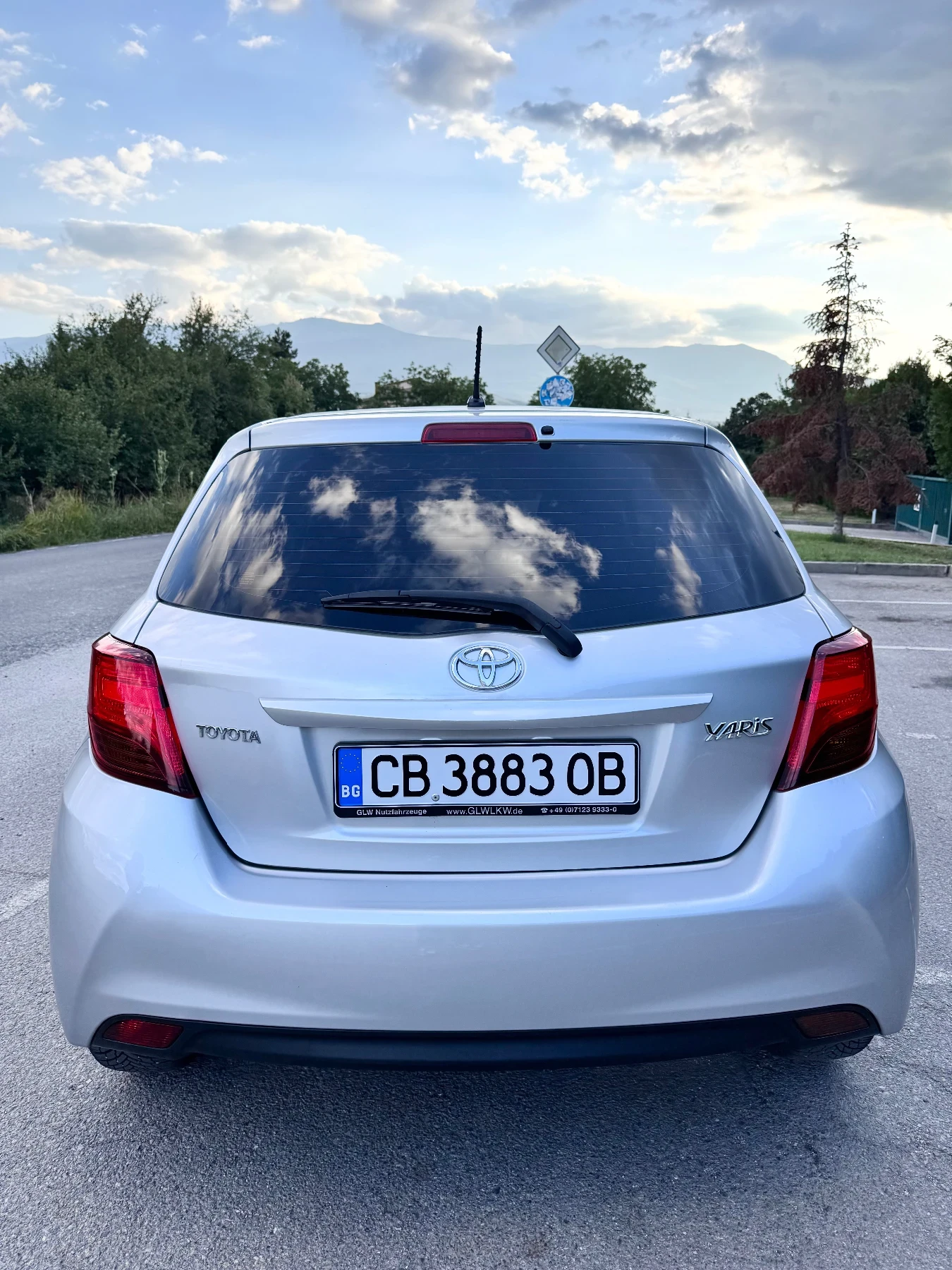 Toyota Yaris  1.4 D-4D, снимка 2 - Автомобили и джипове - 55285532
