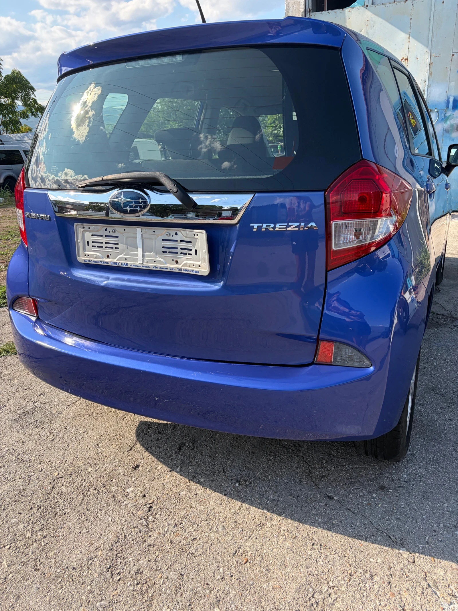 Subaru Trezia 1.4, снимка 17 - Автомобили и джипове - 55396646