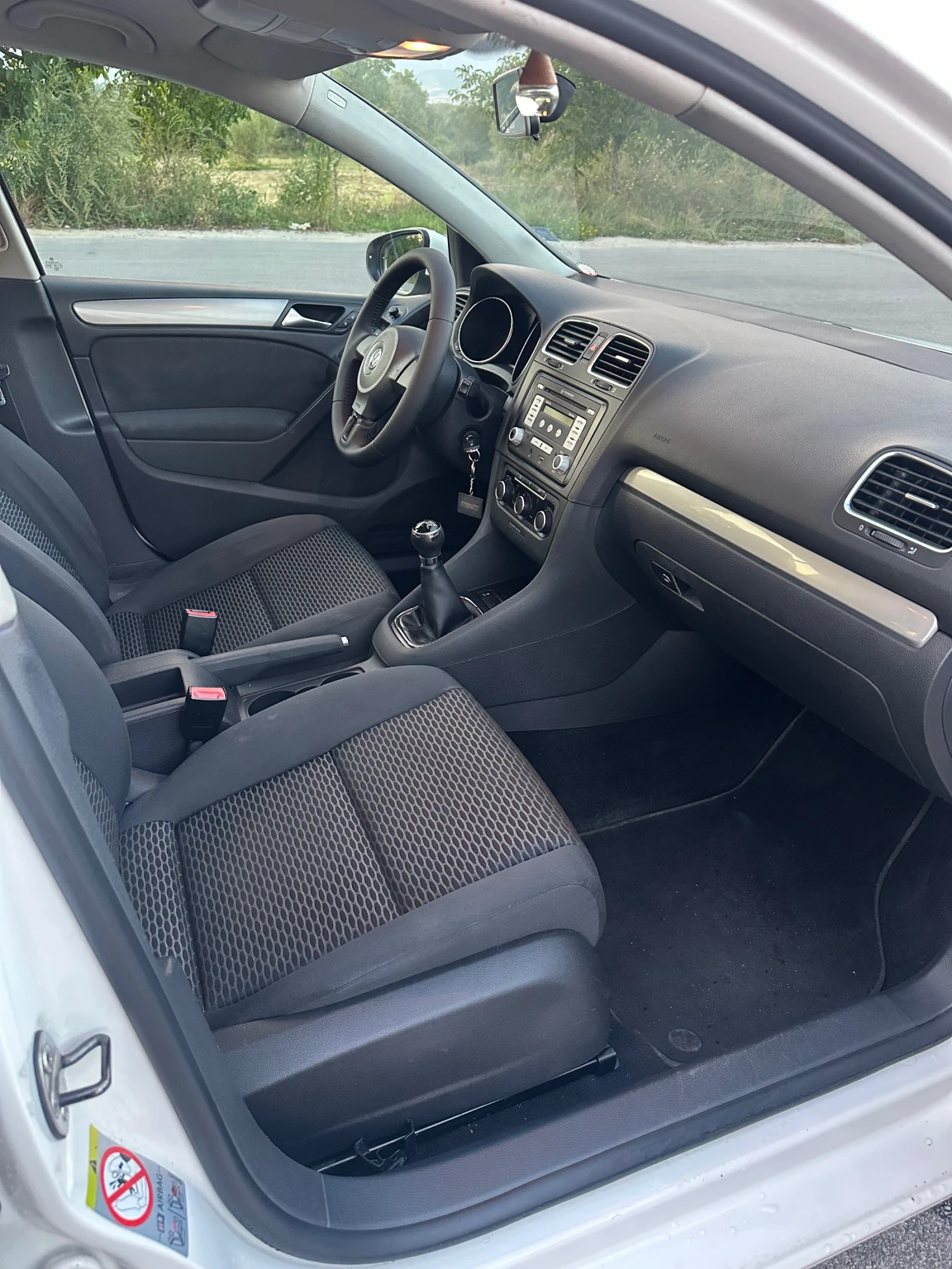 VW Golf, снимка 12 - Автомобили и джипове - 55782343