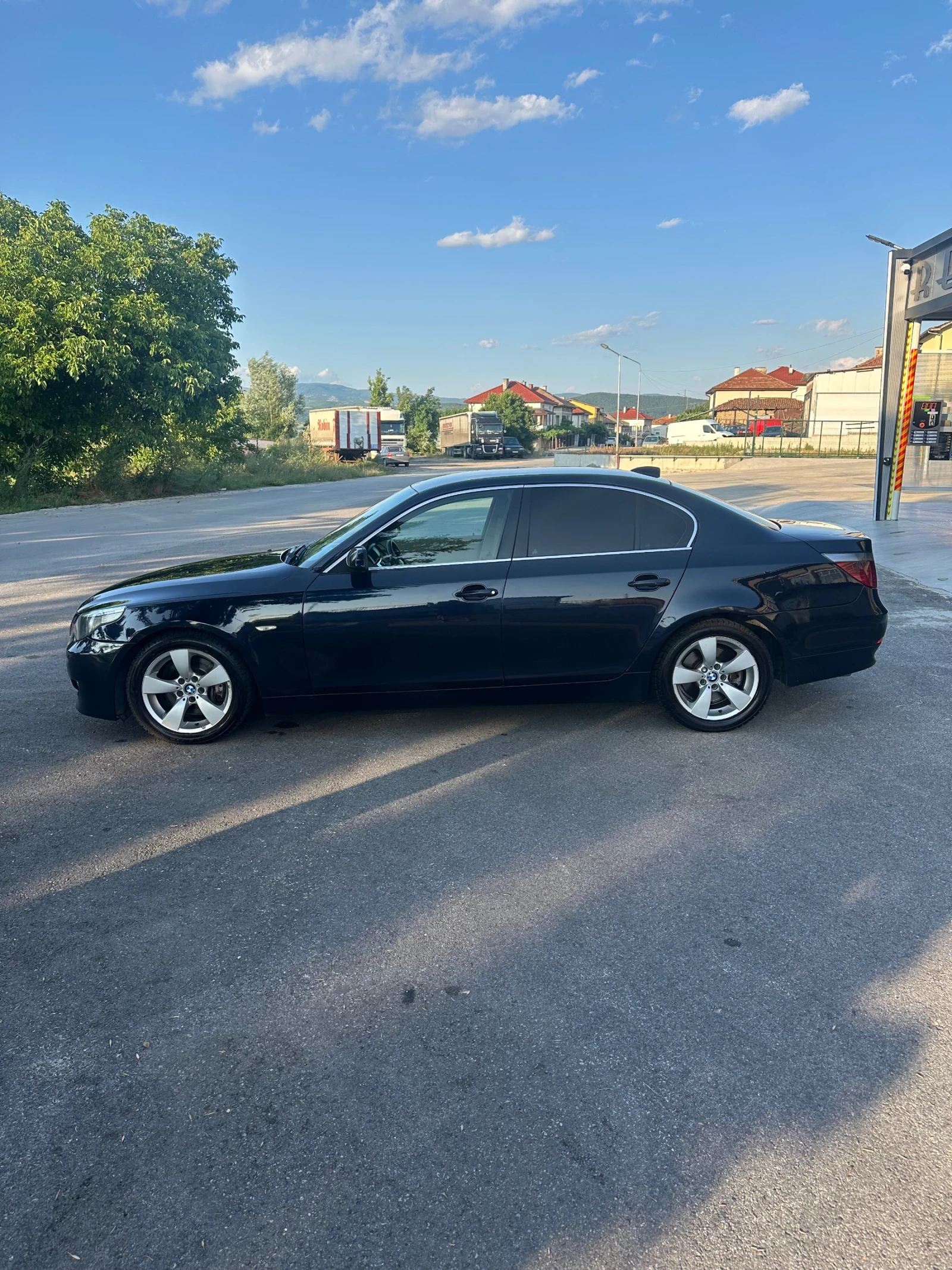 BMW 530, снимка 3 - Автомобили и джипове - 55782343