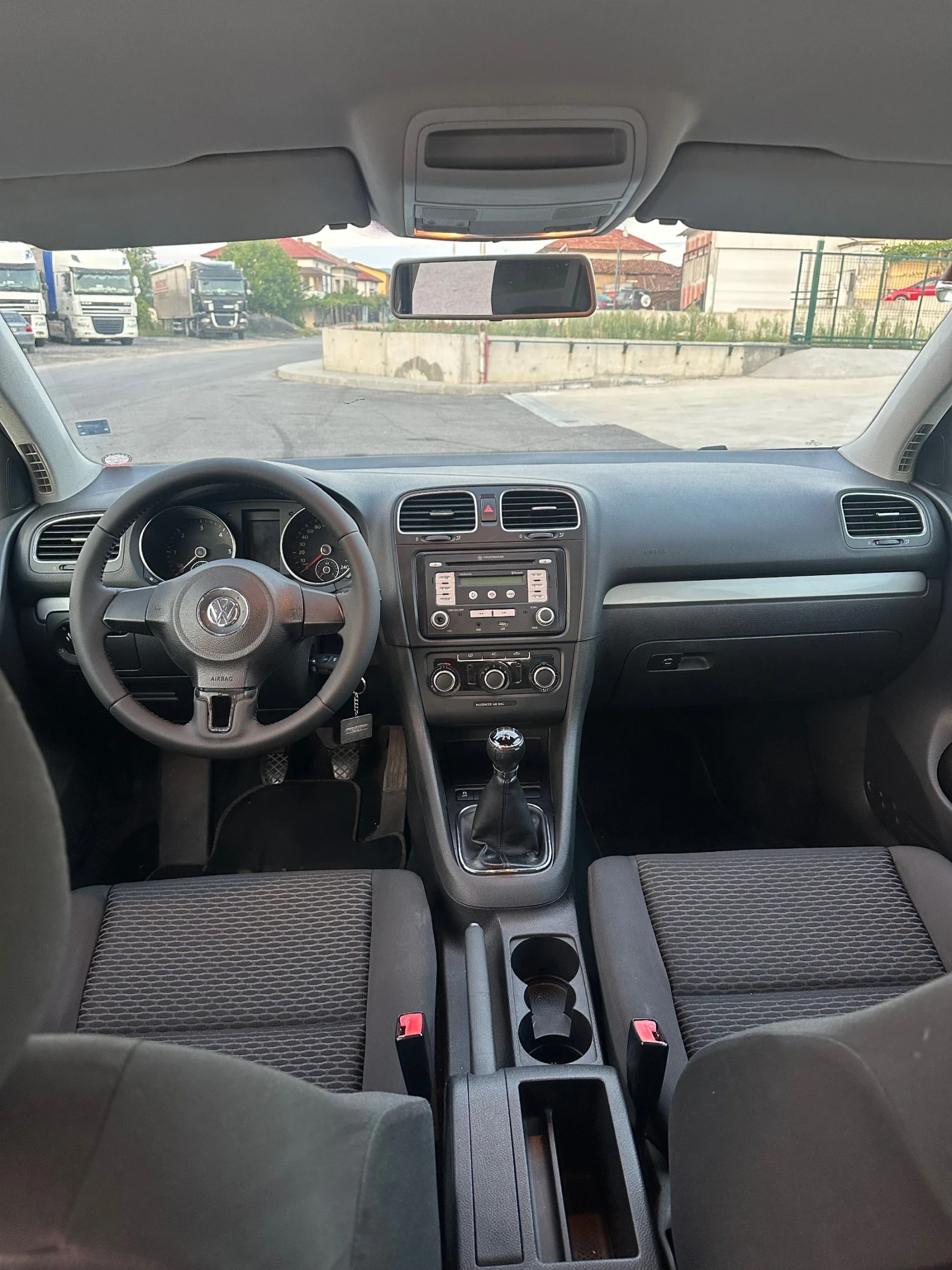 VW Golf, снимка 10 - Автомобили и джипове - 55782343