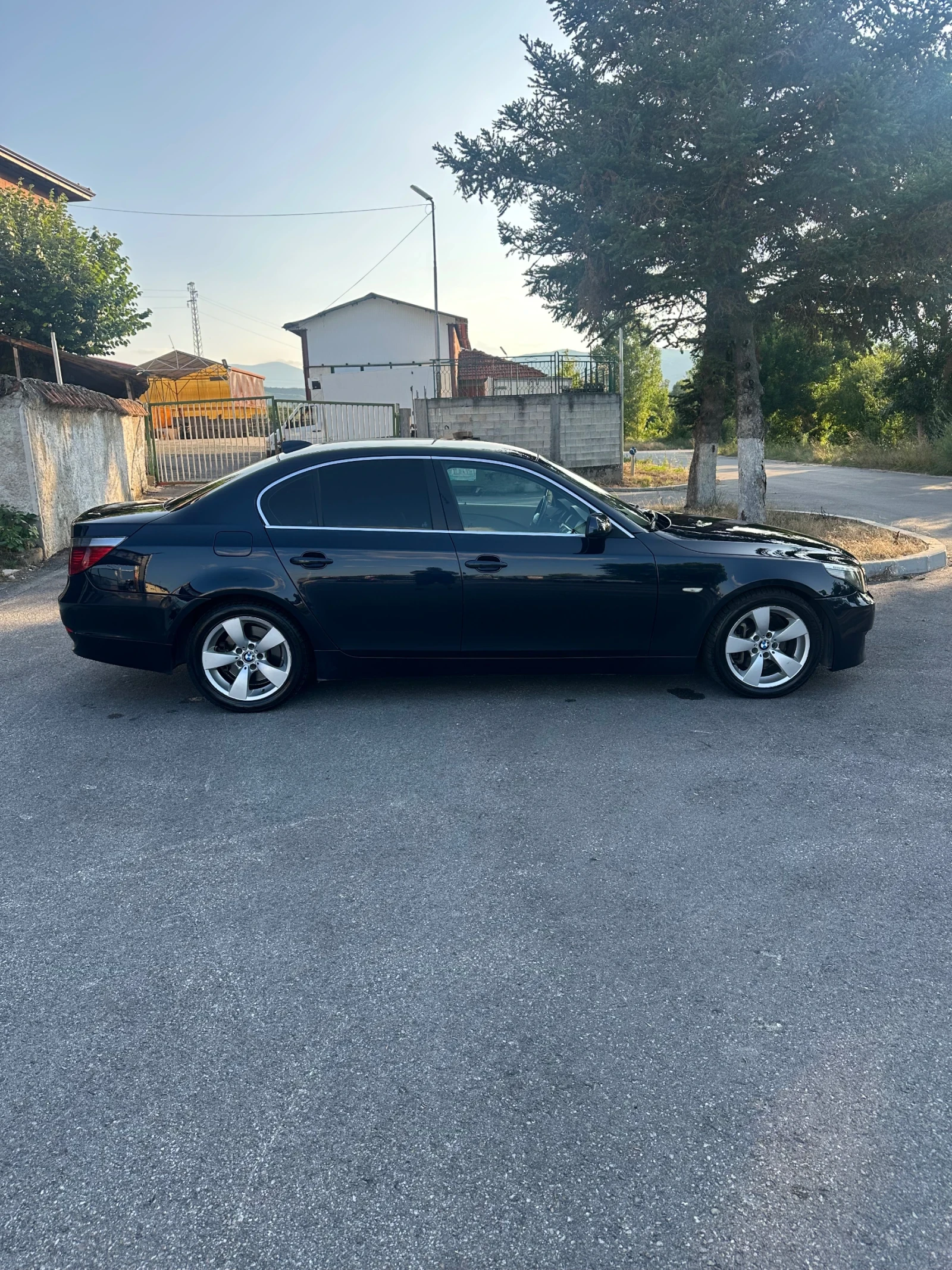 BMW 530, снимка 7 - Автомобили и джипове - 55782343