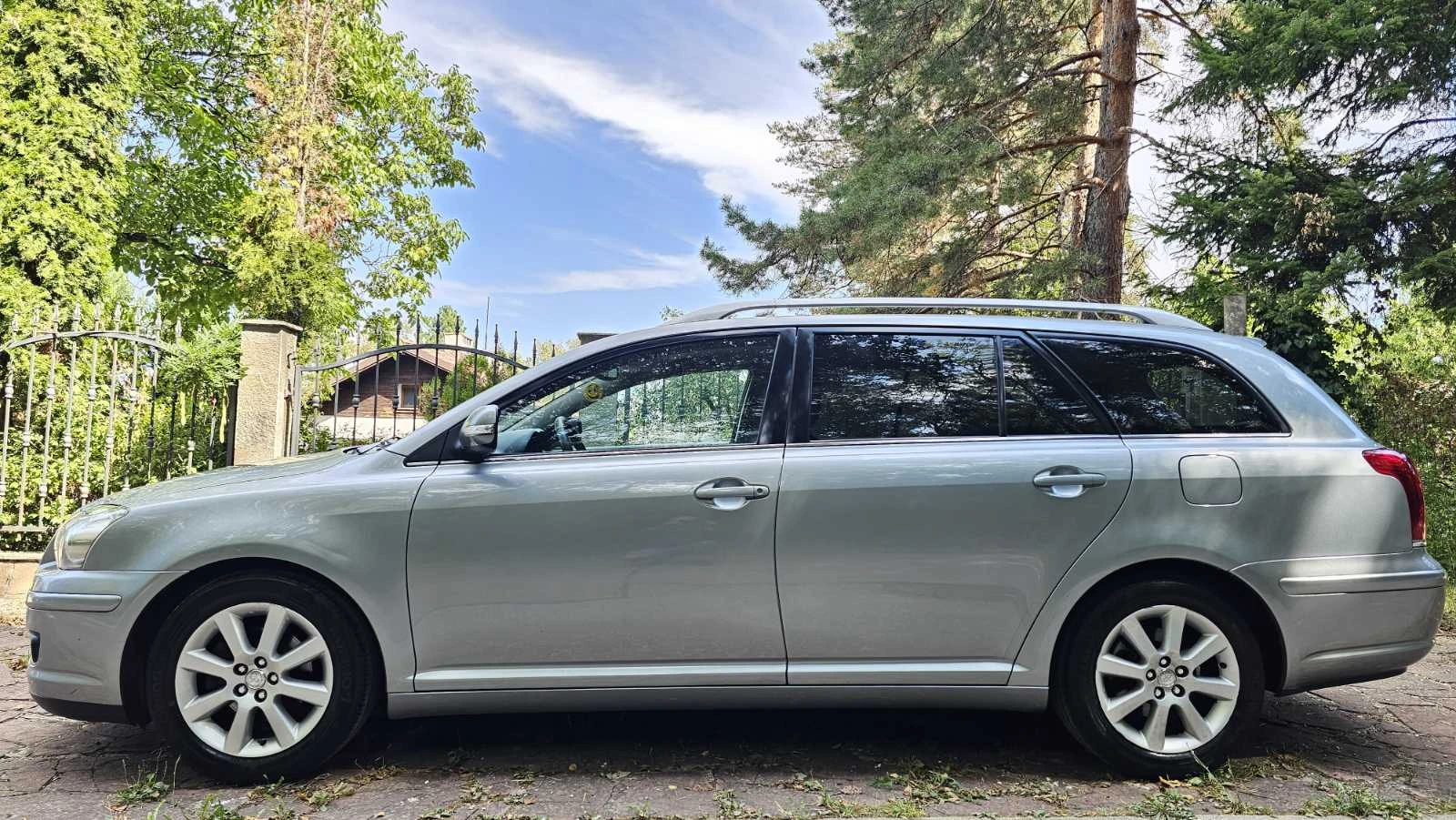 Toyota Avensis 1.8, снимка 3 - Автомобили и джипове - 55937724