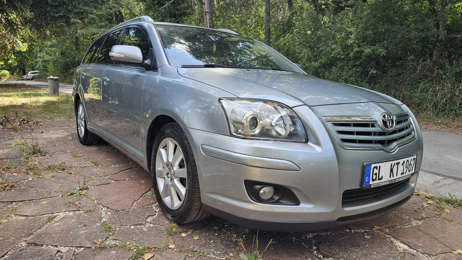 Toyota Avensis 1.8, снимка 9 - Автомобили и джипове - 55937724