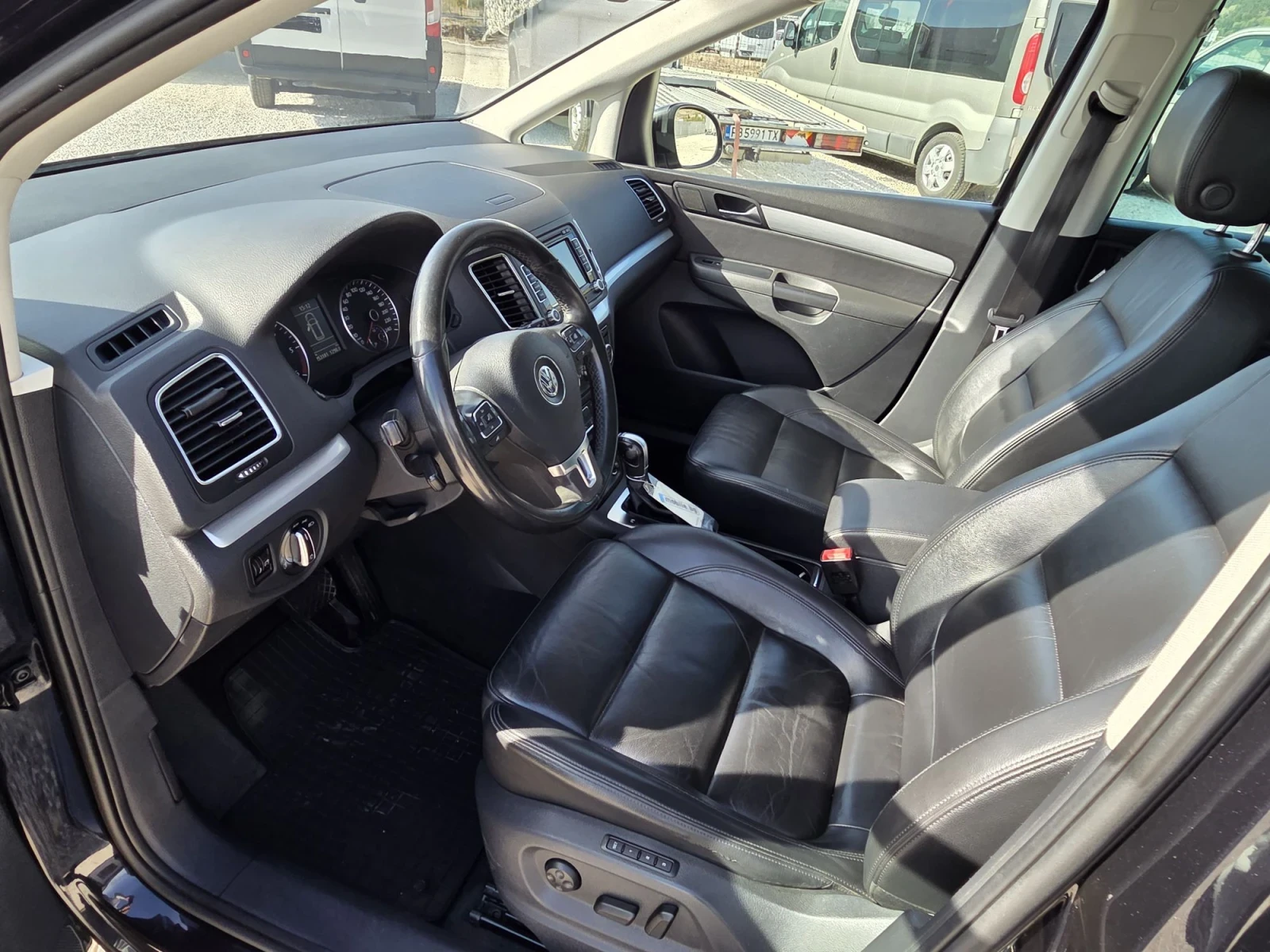 VW Sharan R line DSG, снимка 8 - Автомобили и джипове - 56413011