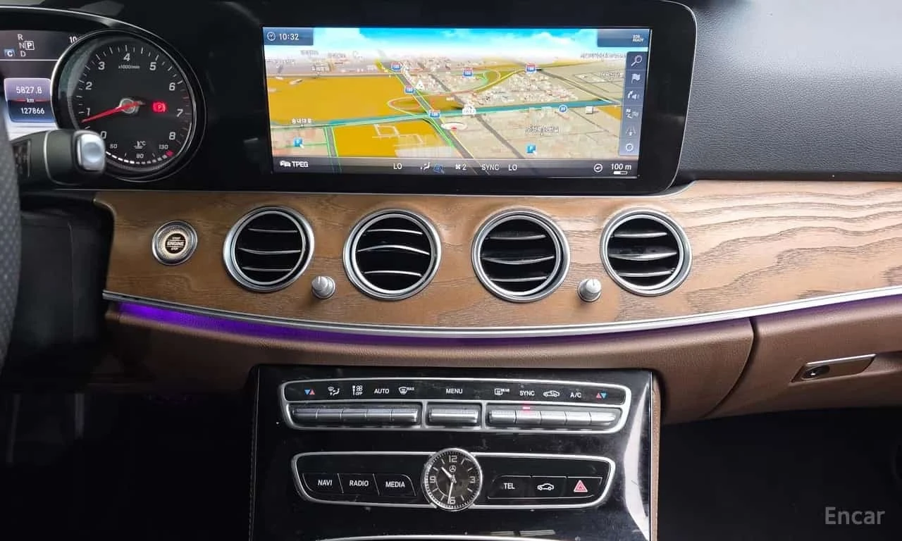 Mercedes-Benz E 300 * Exclusive * ������ ���� �� �������� | Mobile.bg � ����������� 14